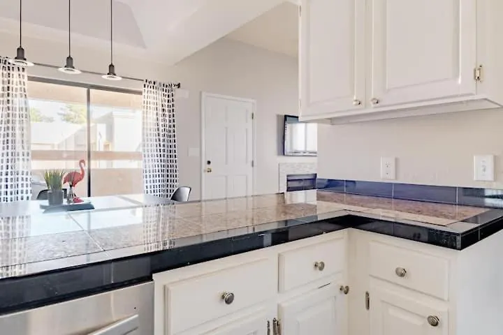 Vibrant 1Br Condo Wpatio, Pool, & Parking Scottsdale Tatil Evi