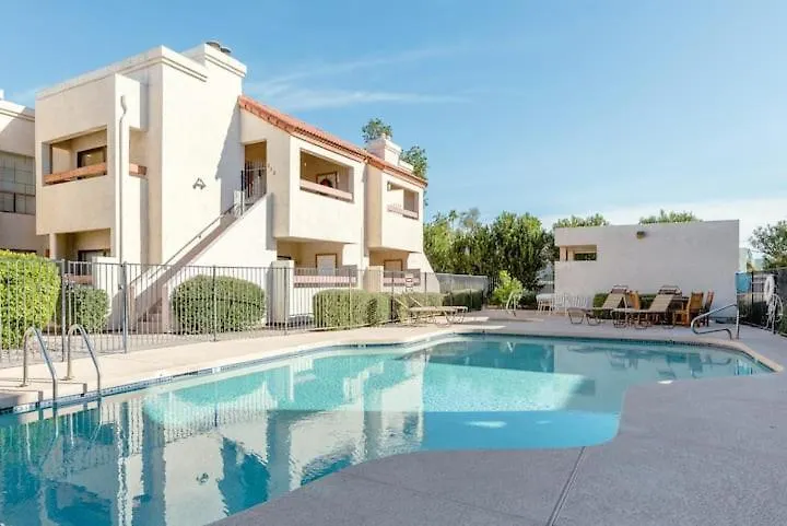 Vibrant 1Br Condo Wpatio, Pool, & Parking Scottsdale