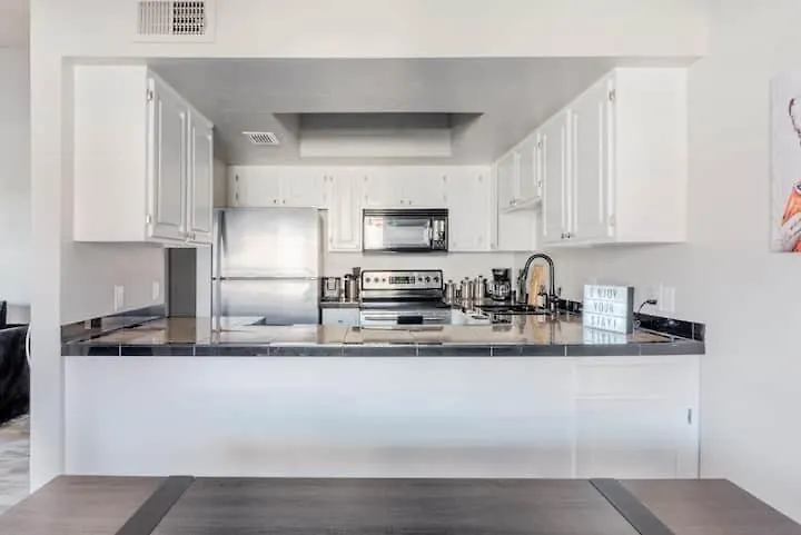 Feriehus Vibrant 1Br Condo Wpatio, Pool, & Parking Scottsdale