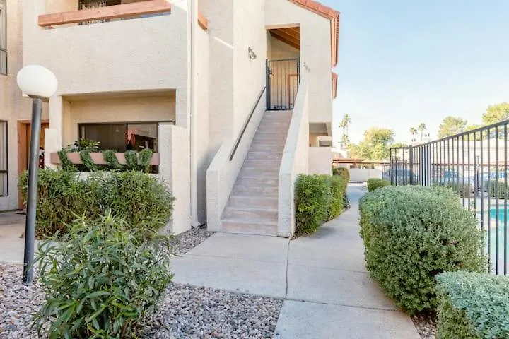 Vibrant 1Br Condo Wpatio, Pool, & Parking Scottsdale